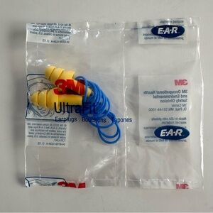 3M E-A-R UltraFit Earplugs - Corded - Poly Bag Lot of 45 Packs Total Protection